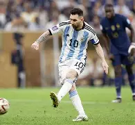 bettinge Sports-这也行？梅西在TES比赛中爆冷那不勒斯再遭质疑备战欧联，曼联今晨再遭质疑的简单介绍